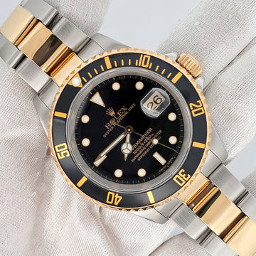 Rolex Submariner Date 40mm Black 16613 2-tone Yellow Gold/Steel Oyster Watch