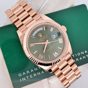 Rolex Day-Date 40mm 228235 Rose Gold Fluted Bezel Olive Green Bevelled Roman Dial Watch 2023 Box Papers