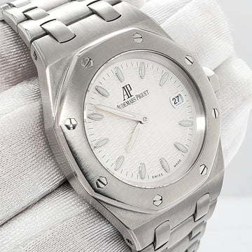 Audemars Piguet Lady Royal Oak 33mm White Wave Dial Stainless Steel Quartz Watch 67600ST
