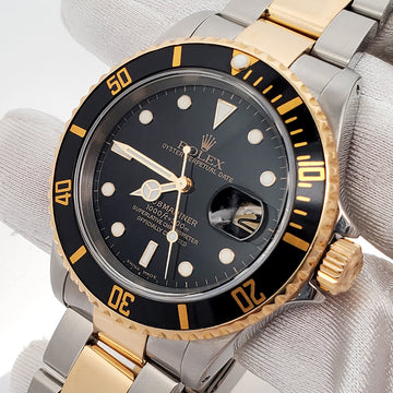 Rolex Submariner Date 40mm Black 16613 2-tone Yellow Gold/Steel Oyster Watch