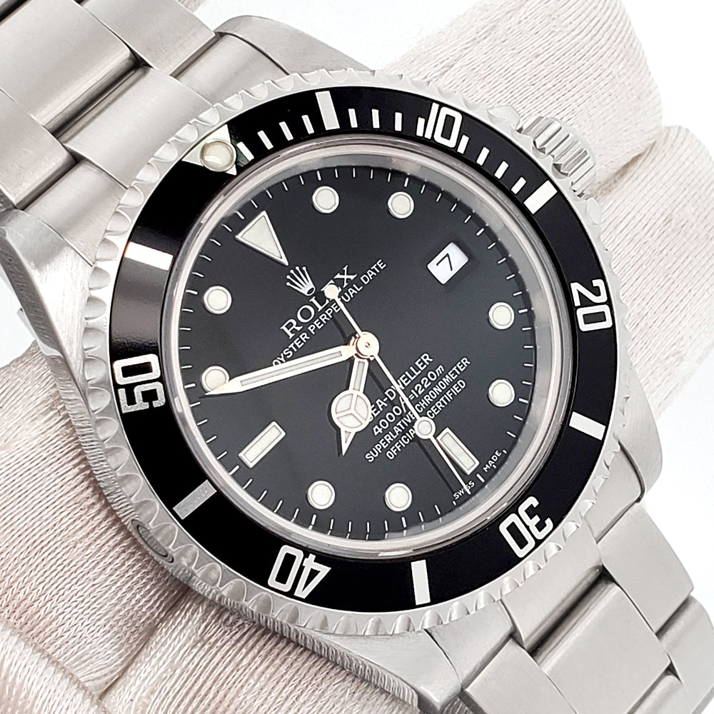 Rolex Sea-Dweller 4000 40mm Oyster Steel Watch 16600