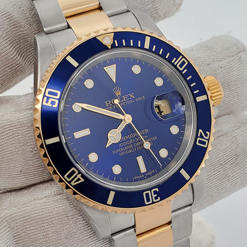 Rolex Submariner Date 40mm Blue Dial/Bezel 2-Tone Yellow Gold/Stainless Steel Watch Box Papers
