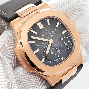 Unworn Patek Philippe Nautilus 40mm 18K Rose Gold Watch 5712R-001 Box Papers 2021