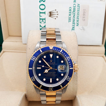 Rolex Submariner Date 40mm Blue Dial Yellow Gold/Stainless Steel Watch 16613 Box Papers