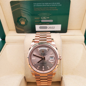 2022 Rolex Day-Date Factory Sundust Baguette Diamond Dial Rose Gold Fluted Bezel 40mm Watch Box Papers 228235