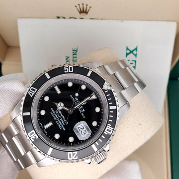 Rolex Submariner Date 40mm Black Dial Steel Watch 16610 Box Papers