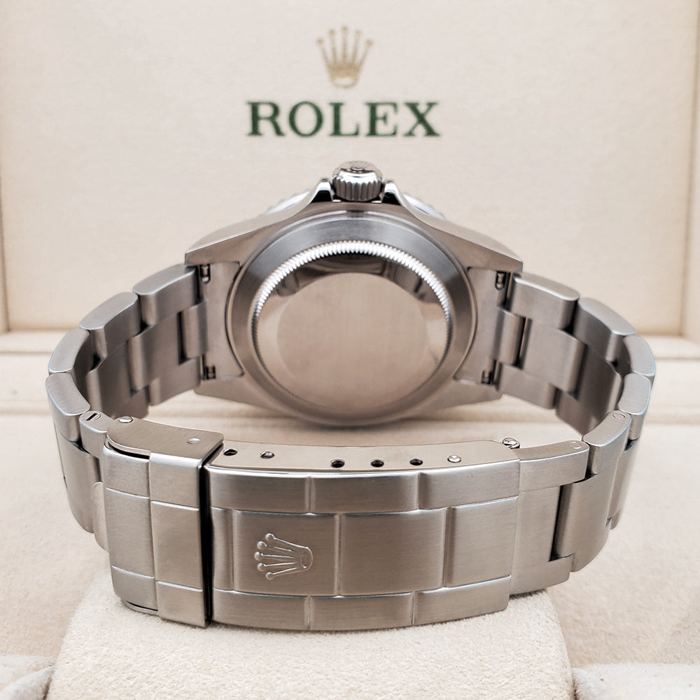 Rolex Submariner Date "Kermit" Black Green Bezel Steel 40mm Watch 16610LV Box Papers