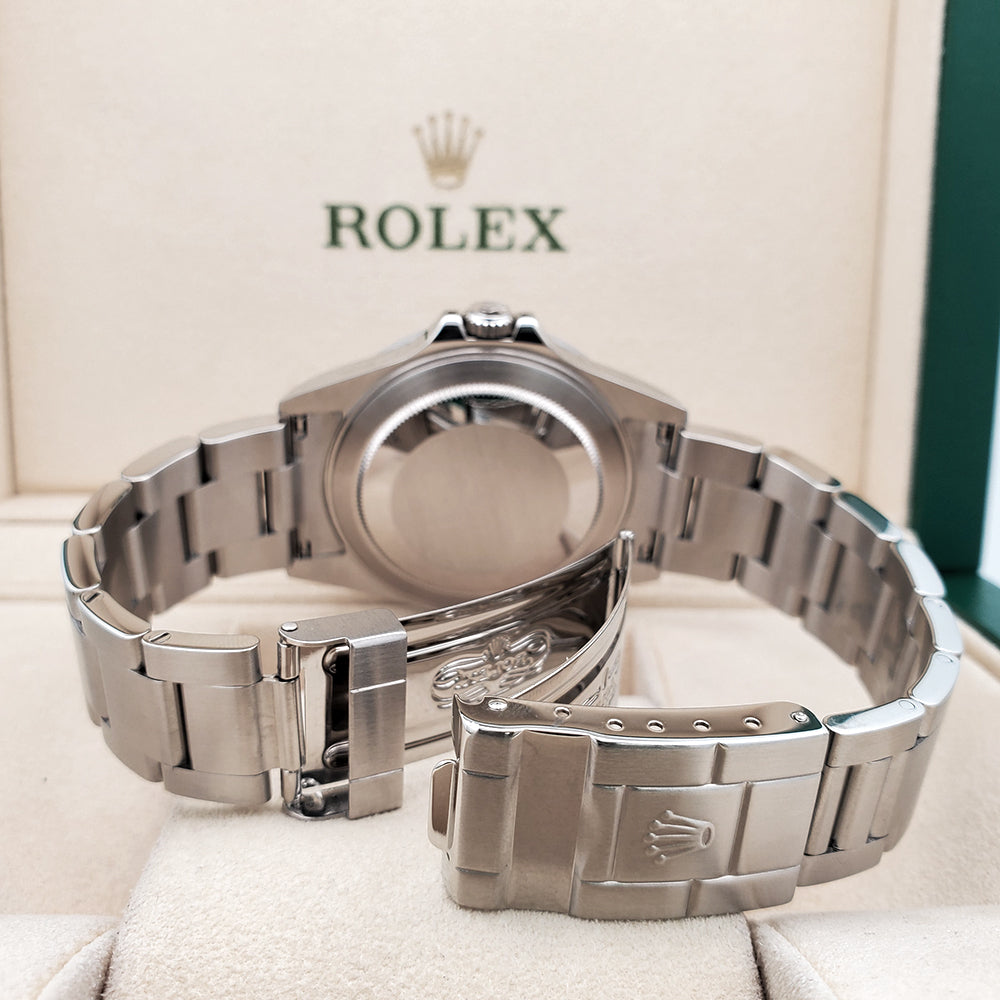 Rolex Explorer II 40mm Black Dial Steel Oyster Watch 16570 Box /Service Papers