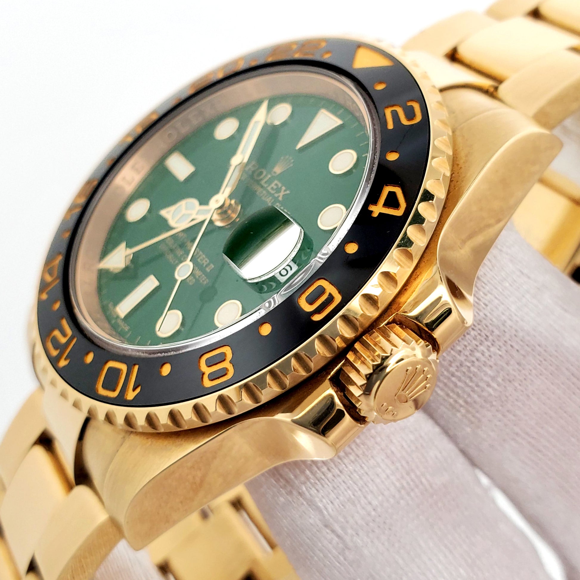 2016 Rolex GMT-Master II Green Dial 116718LN Yellow Gold 40mm Watch Box Papers