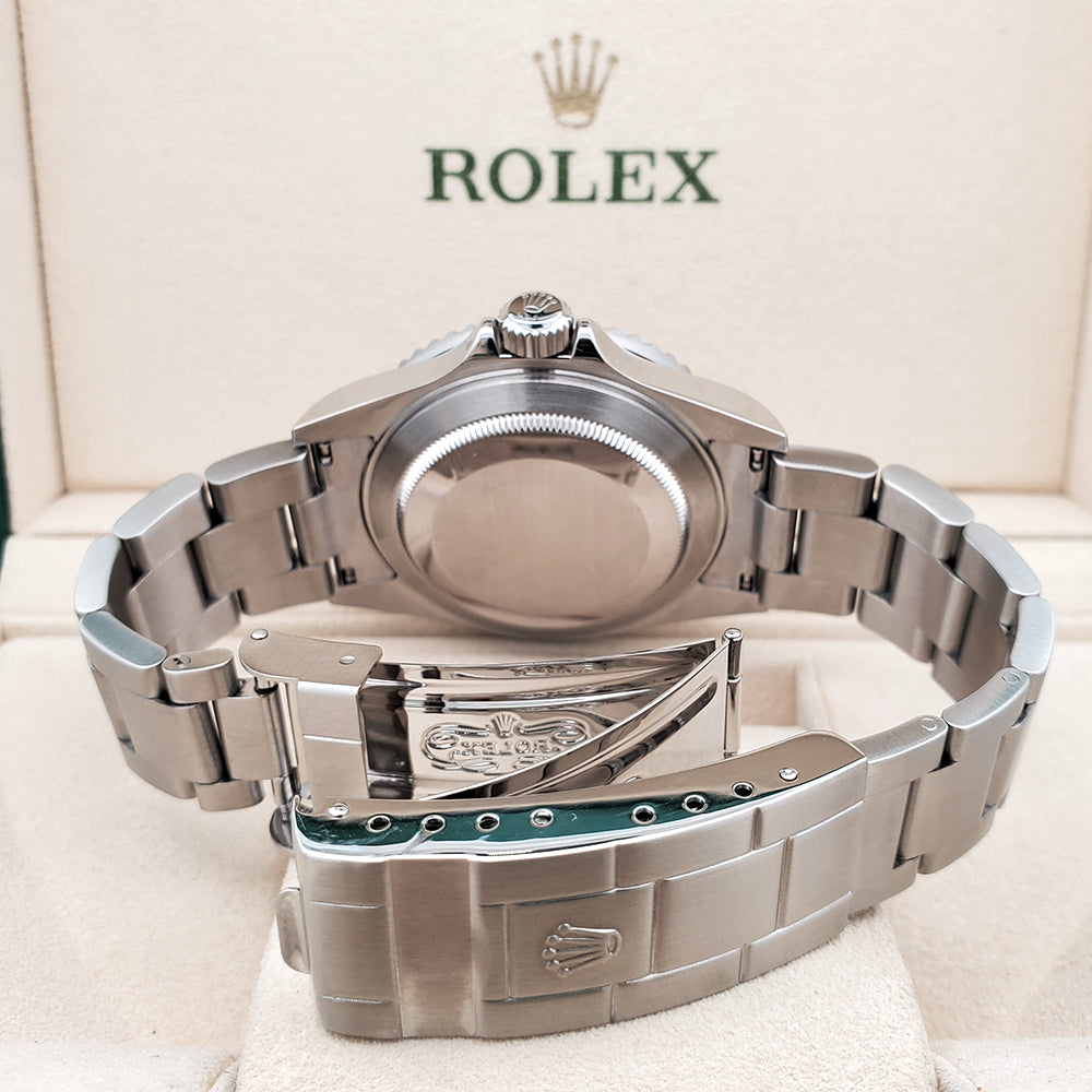 Rolex Submariner Date "Kermit" Black Green Bezel Steel 40mm Watch 16610LV Box Papers