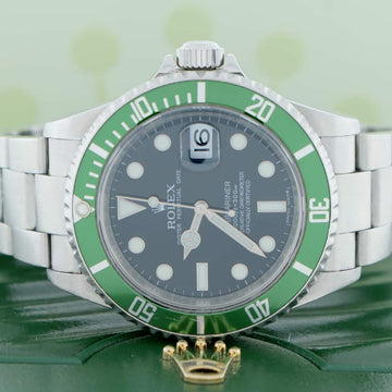 Rolex Submariner Date 40MM Green Bezel Automatic Stainless Steel Mens Oyster Watch 16610
