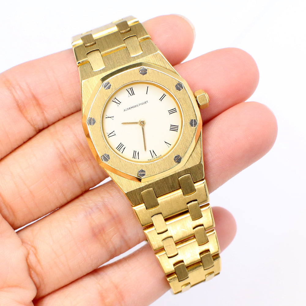 Audemars Piguet Royal Oak 18K Yellow Gold 26mm Lady Watch with Cream R