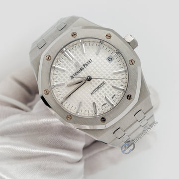 Audemars Piguet Royal Oak 37mm Silver Dial Steel Watch Box Papers 15450ST.OO.1256ST.01