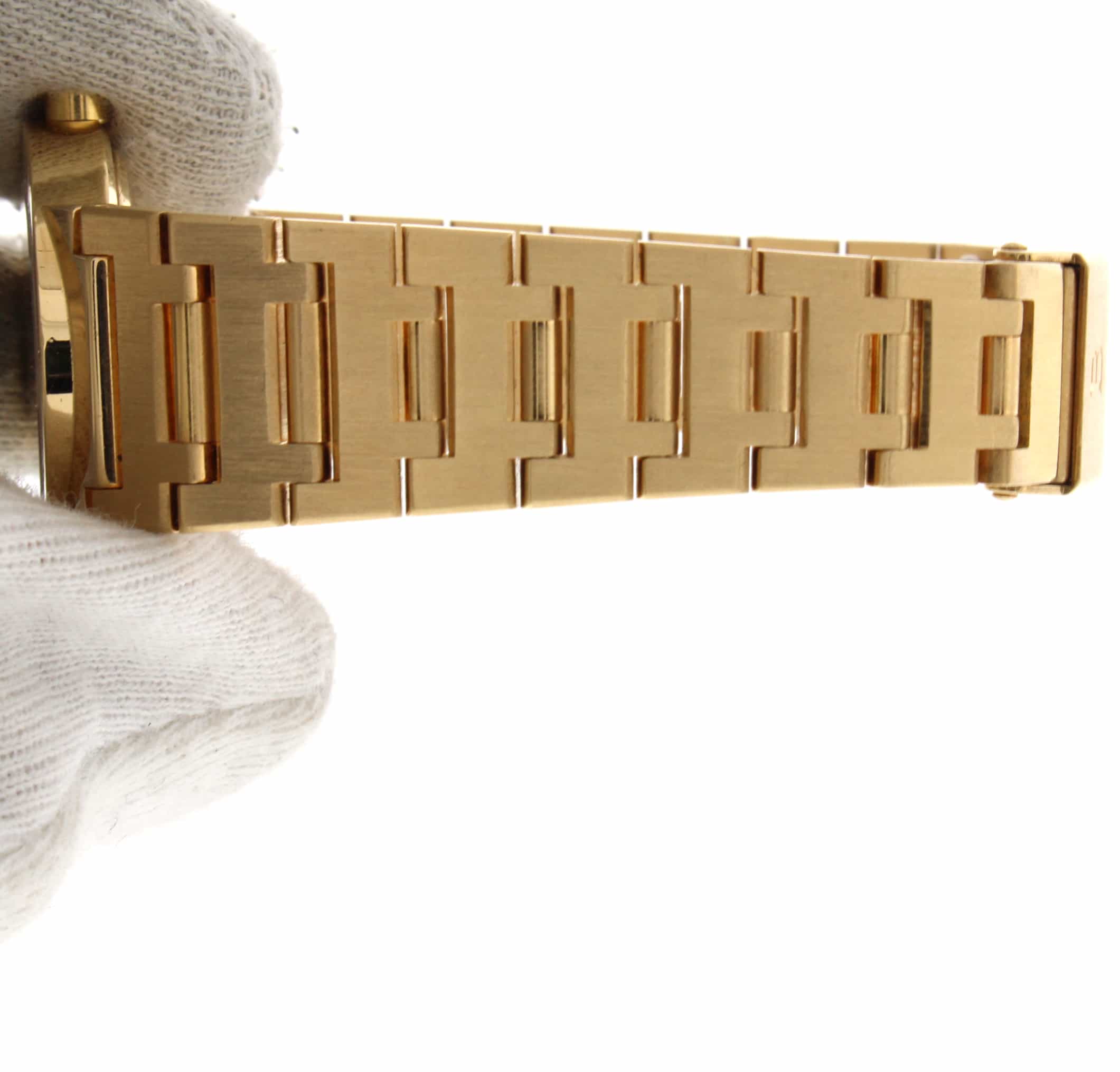 Bvlgari Bvlgari 18K Yellow Gold 26MM Black Dial Ladies Watch BB.26.GGD