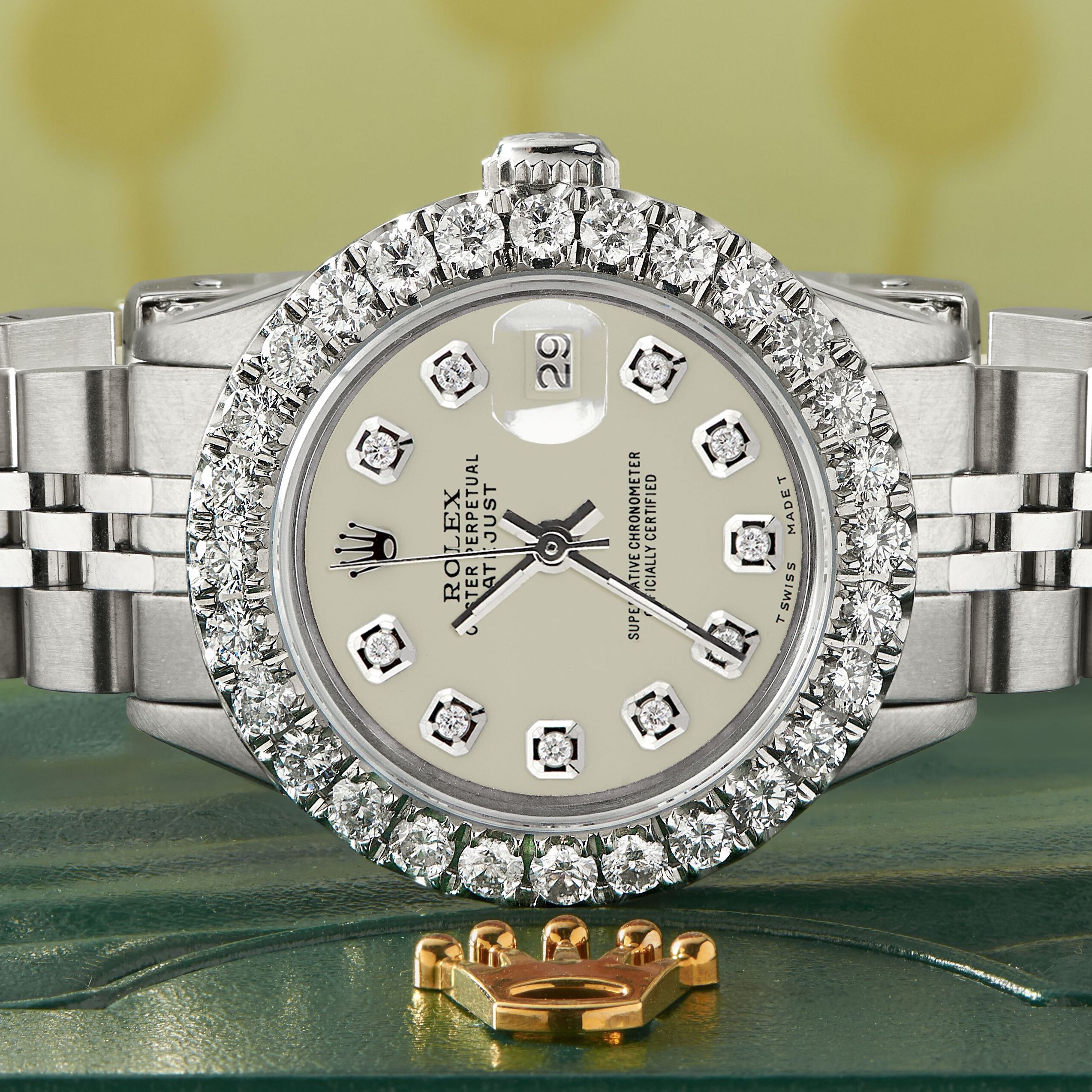 Rolex 26mm hotsell diamond bezel